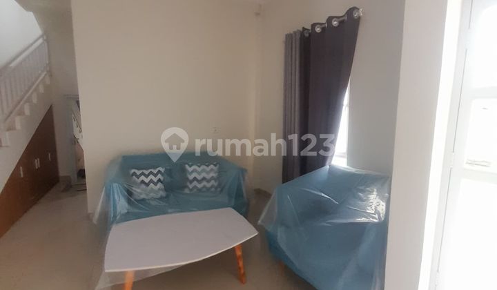 Ready-to-Live-in House Near Manhattan Mall with SHM 2