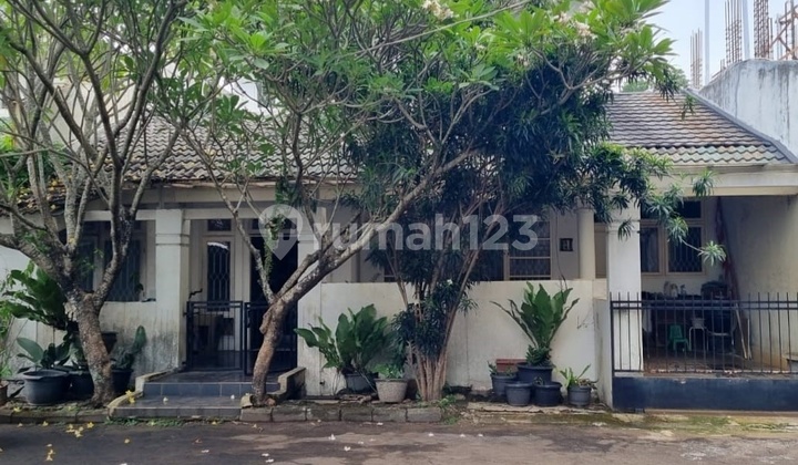 For Sale: House in Bintaro Jaya Sector 9, Pondok Pucung, Pondok Aren, South Tangerang, Banten