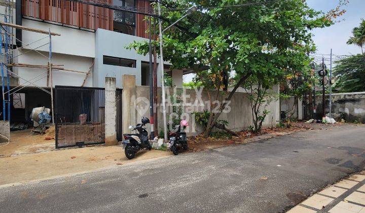 Dijual Rumah Kemang Jakarta Selatan 1