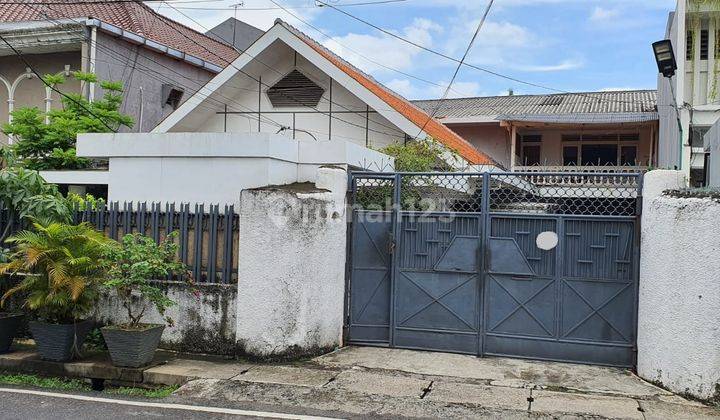 Dijual Rumah Bangunan Tua Hitung Tanah 1750 Meter Kuningan Jaksel 1