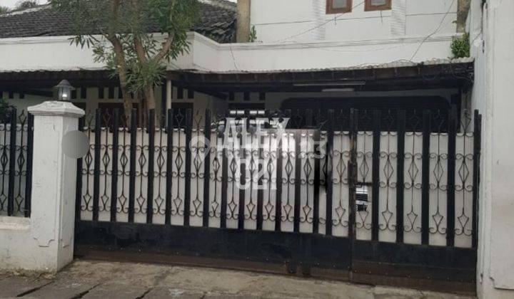 Dijual Rumah Dicipete Utara, Jakarta Selatan 1