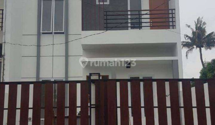 Dijual Rumah Turun Harga Bangunan Tahun 2020 Dekat Gandaria City, Jaksel 1