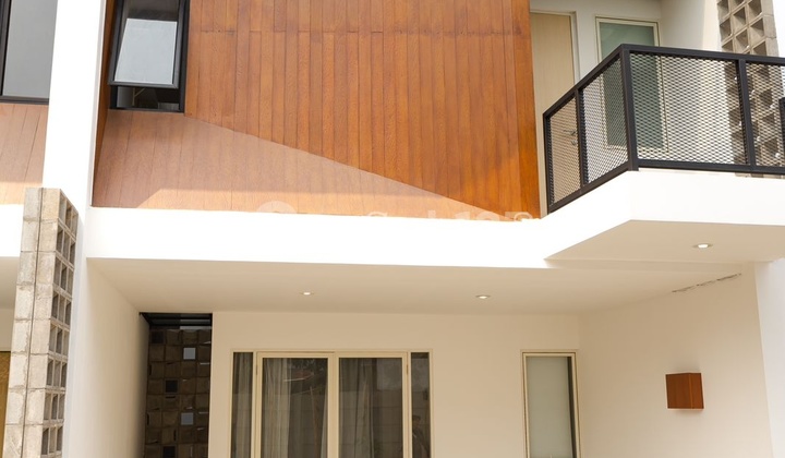 For Sale New House in a Comfortable and Lush Location in Cirendeu, Tangsel