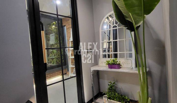 Dijual Rumah Baru Semifurnished 3,5 Lantai di Pondok Indah Jaksel 2