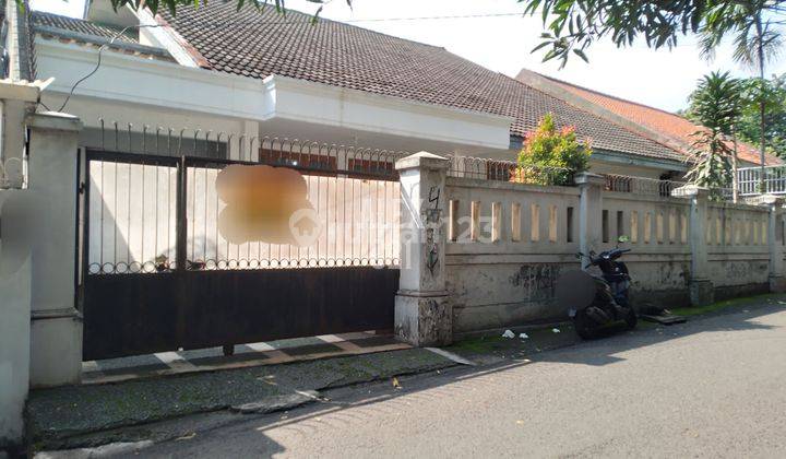 Disewakan Rumah 1.5 Lantai Kebayoran Baru, Jakarta Selatan 1