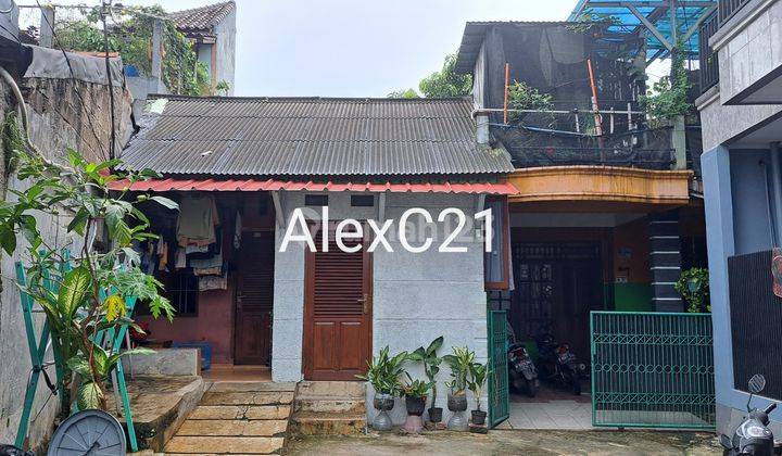 Dijual Rumah + 2 rumah Kontrakan dan Tanah di Jagakarsa, Jakarta Selatan 1