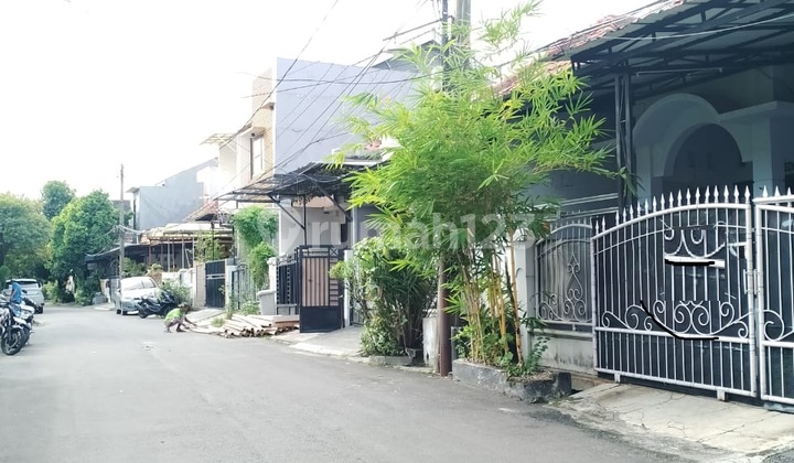 Dijual Cepat Rumah Cantik Full Furnished di Grand Galaxy, Jaka Setia, Bekasi Selatan, Bekasi 2