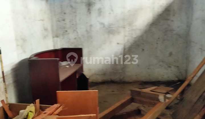 For Sale Quick Cheap Rent Spacious House Needs Renovation at Jl Edam I, Tanjung Priok, North Jakarta 2