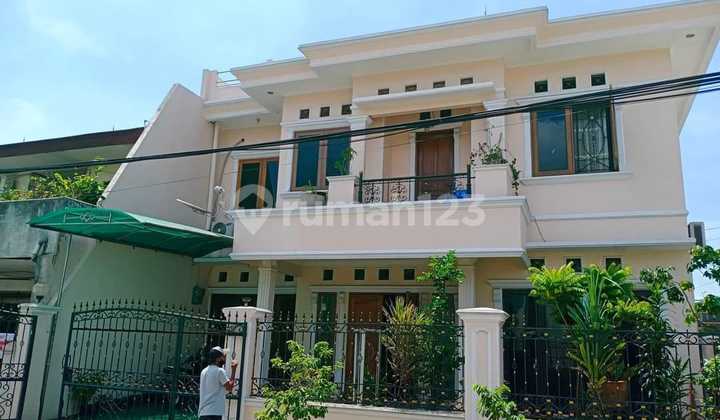 For sale: a beautiful house in Duta Indah Housing Complex, Jatimakmur, Pondok Gede, Bekasi For sale: a beautiful house in Duta Indah Housing Complex, Jatimakmur, Pondok Gede, Bekasi