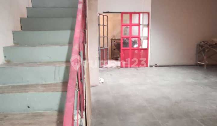 Selling a house in Pisangan complex, East Ciputat, South Tangerang, Banten 2