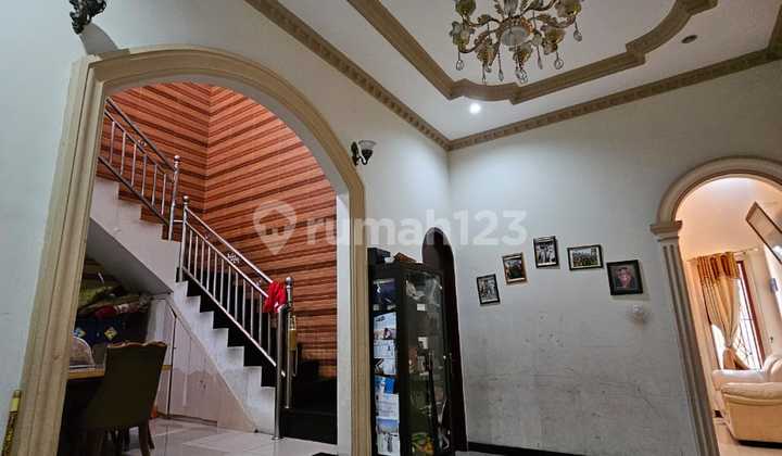 Jual Rumah Klasik di Komplek Cantik, Koja, Rawa Badak, Jakarta Utara