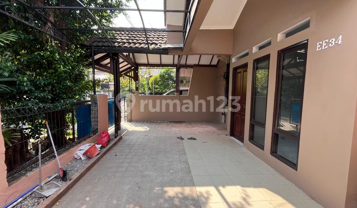 For Rent: 1.5-Story House in Jaticempaka, Bekasi For Rent: 1.5-Story House in Jaticempaka, Bekasi