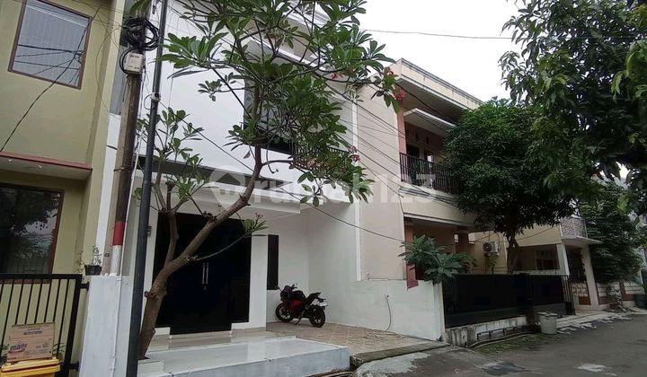 For Rent: 2-Story House in an Exclusive Cluster in Pondok Kelapa, East Jakarta. For Rent: 2-Story House in an Exclusive Cluster in Pondok Kelapa, East Jakarta.