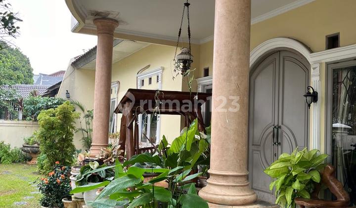 For Sale Spacious Well-Maintained Luxury House in Billymoon, East Jakarta 2
