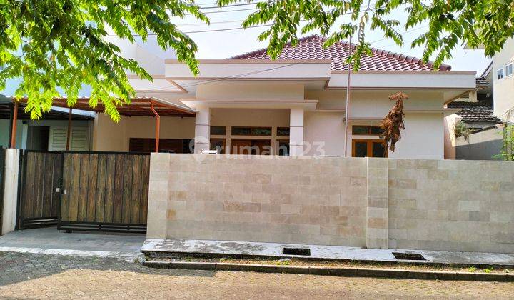 Di Jual Rumah Baru 3 Kamar Tidur Dekat Kemang Jaksel 1