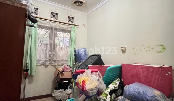 For Sale, House Position Hook in Pulogebang Cakung 2
