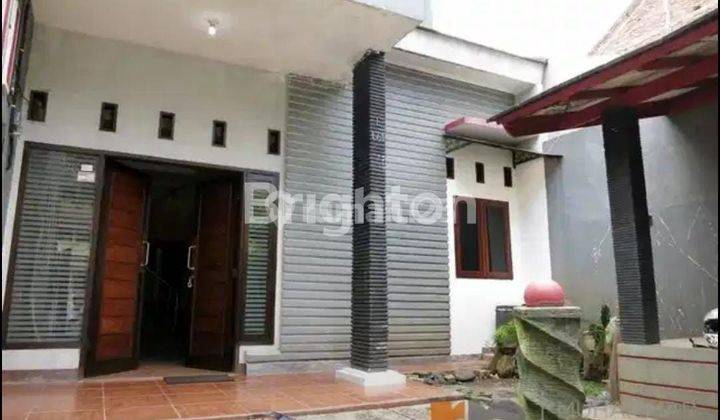 kan rumah 4 kamar bisa untuk usaha 2