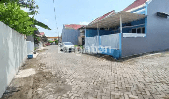 RUMAH  PERUM DOLOG PEDURUNGAN  SEMARANG TIMUR 2