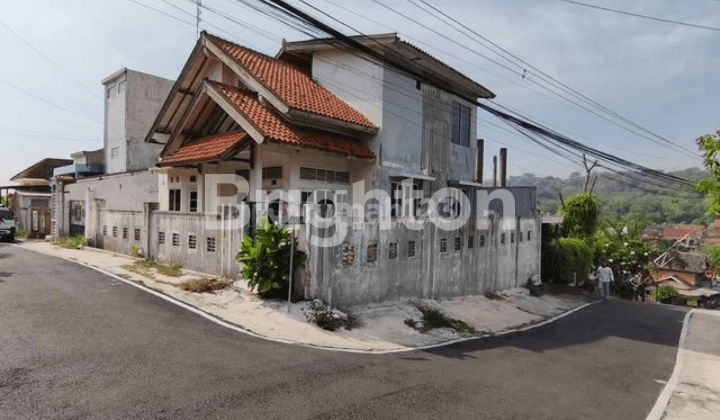 TANAH BONUS RUMAH ,HOOK, JL.MARS , MASUK SAMPING PANORAMA GOLF 1