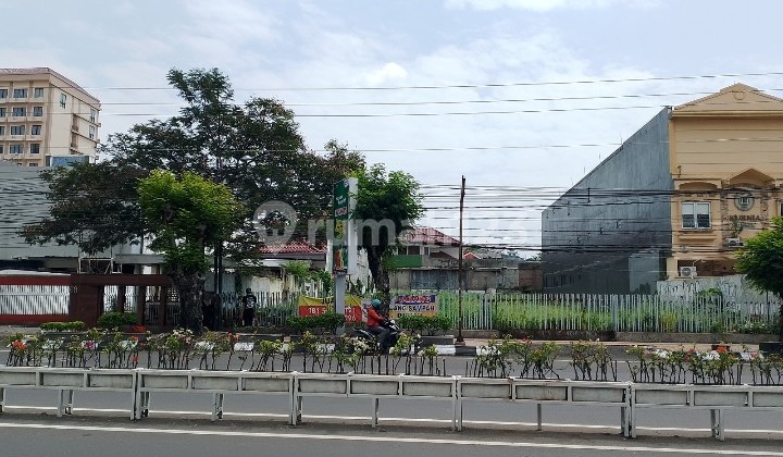 Lahan Kosong Premium Tengah Kota Disewakan Cocok Untuk Usaha Apapun 1