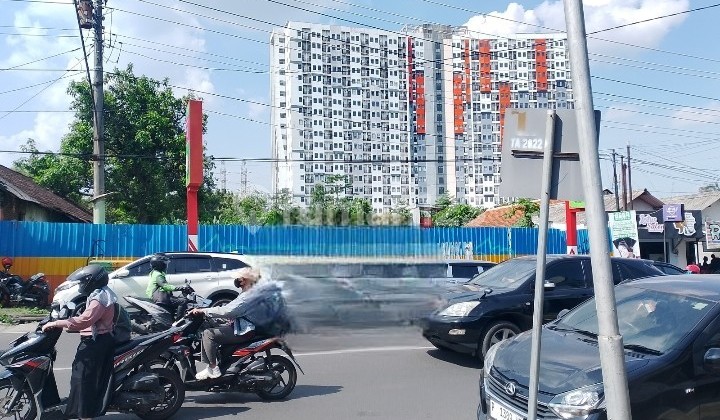 Vacant Land Ready for Culinary Business Construction 2