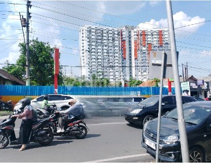 Vacant Land Ready for Culinary Business Construction 1