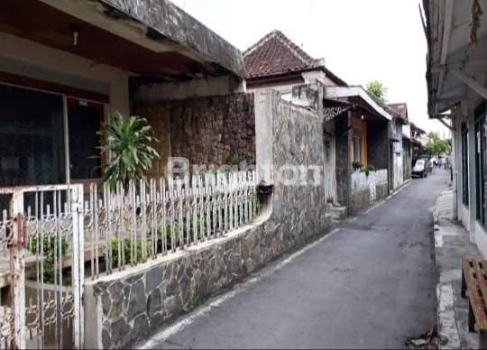 RUMAH DEKAT SLAMET RIYADI, COCOK UNTUK HOMESTAY SYAR&#39;&#39;I 1