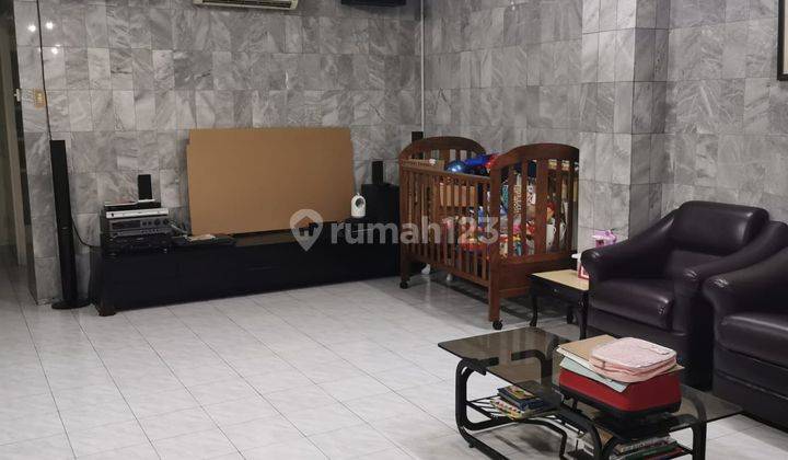 Rumah di Jl Banda Aceh - Sumatra - Wahidin. Tinggal Pindah Koper 1