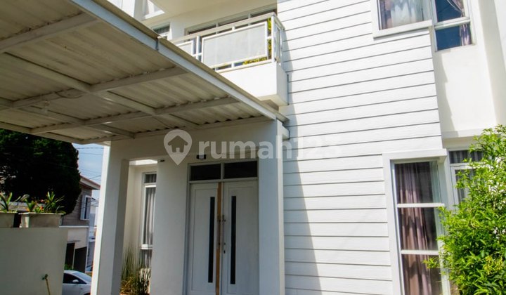 House, 2 Floors, SHM (Certificate of Land Title), Located Next to Main Road Colonel Masturi Lembang 1