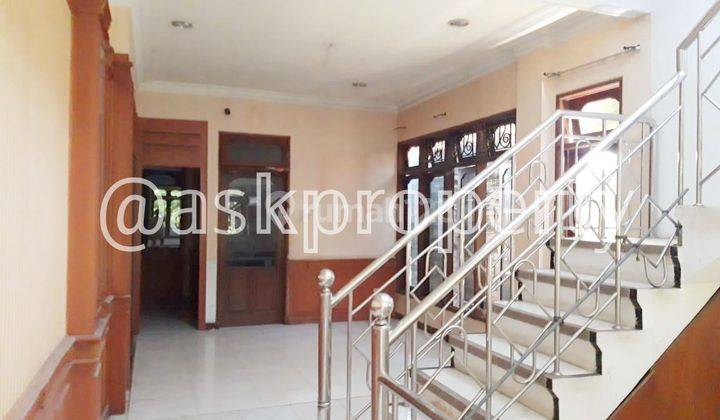 3 FLOOR SHOP FOR SALE/RENT IN PRIME AREA LEGIAN BALI 2