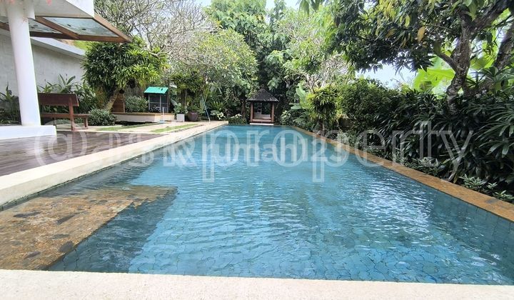 Dijual Villa Luxury View Gunung 3 Beds Jimbaran - Freehold