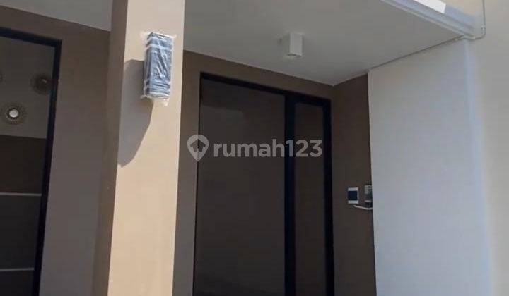 Rumah Baru 2 Lantai Di Brigjen Katamso Dekat Bundaran Waru 1