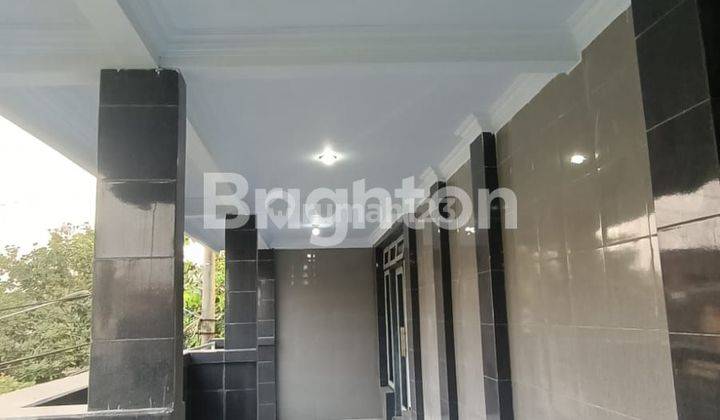 RUMAH BESAR DIPINGGIR JALAN RAYA DITENGAH KOTA KEDIRI 2