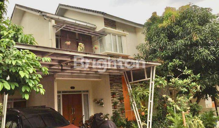 RUMAH CANTIK STRATEGIS DI PINGGIR JALAN RAYA 1