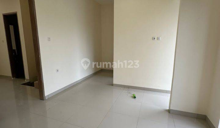 Rumah Baru Siap Huni 3 Lantai Alam Sutera Flamboyan 2