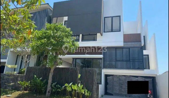 Rumah Minimalis Modern Split Level Lokasi Strategis di Waterfront Citraland Surabaya Barat Dekat Dengan Universitas Ciputra Surabaya 2