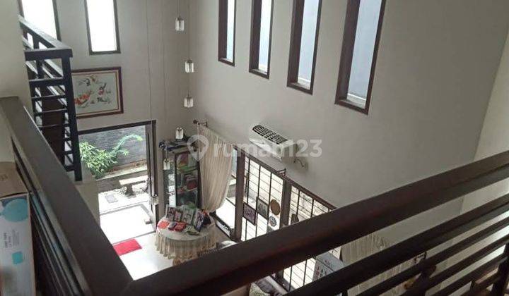 Rumah Murah Model Minimalis, Siap Huni Lokasi Perumahan Royal Residence Nol Jalan Wiyung Surabaya. Dekat Pakuwon Indah, Citraland, Graha Famili, Pakuwon Mall.  2