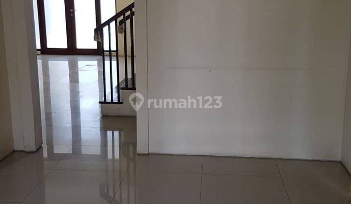 Rumah Siap Huni Di Royal Residence Cluster Richmond. Fasilitas perumahan lengkap dengan supermarket dan Dekat dengan  tol Gunungsari, Citraland Gwalk, Pakuwon Mall 2