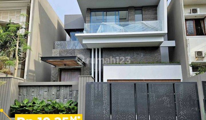 Rumah Mewah Baru Minimalis Modern Split Level Di Cluster Taman Golf Citraland Surabaya. Kualitas Tinggi Dan Penataan Ruang Baik. Dekat Dengan Pakuwon Mall, Graha Famili, Gwalk. Harga 9Man   1