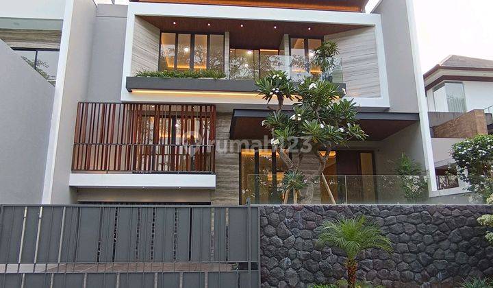 Rumah Premium Minimalis Modern Luxury Di Bukit Golf International Citraland. Split Level High Quality Spec House. Dekat Dengan Pakuwon Mall, Pusat Kuliner Gwalk, Graha Famili. 1