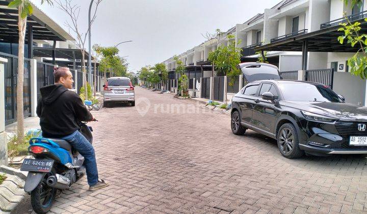 DIJUAL RUMAH CIAMIK SIAP HUNI PONDOK TJANDRA CHANDRA CANDRA TINGKAT 2 LANTAI DEKAT SPORT CLUB 2