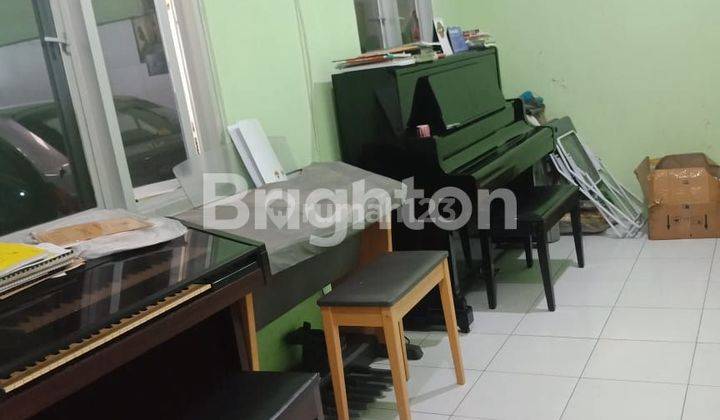 TOKO ATAU RUMAH USAHA DI WISMA TROPODO SIDOARJO 2