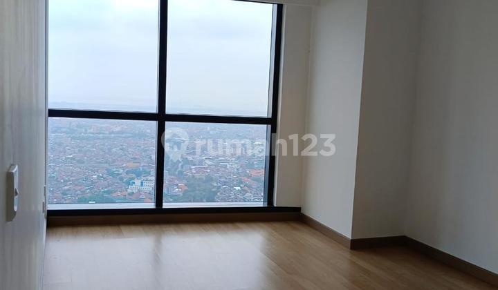 The Peak Tunjungan Plaza Apartment in Tegalsari, Central Surabaya