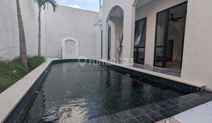 RUMAH 2LT DI LINGKUNGAN VILLA SEMINYAK  BALI 2