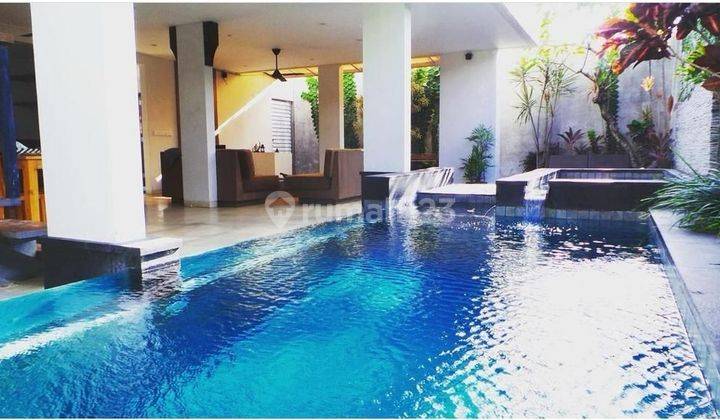 VILLA CANTIK 2LT BARU RENOVASI DI TEGAL CUPEK, KEROBOKAN BALI 1