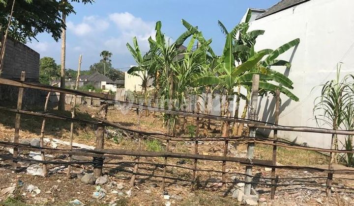 LAND ON THE MAIN ROAD LINGKAR NELAYAN BATUBOLONG, CANGGU - BALI LAND ON THE MAIN ROAD LINGKAR NELAYAN BATUBOLONG, CANGGU - BALI