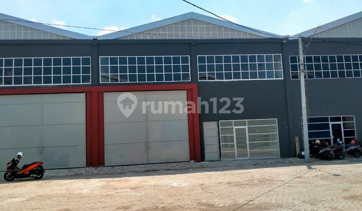 GUDANG DI KAWASAN PERGUDANGAN RITZGATE INDUSTRIAL PARK, SIDOARJO GUDANG DI KAWASAN PERGUDANGAN RITZGATE INDUSTRIAL PARK, SIDOARJO