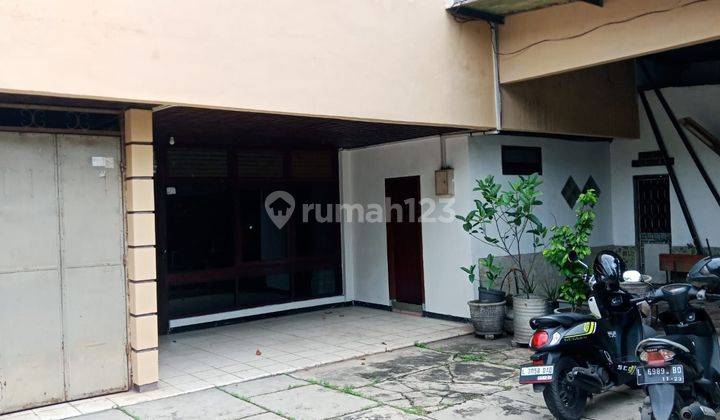 RUMAH DI AREA KOMERSIAL JALAN BILITON, SURABAYA PUSAT 2