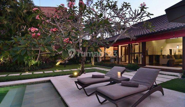 VILLA DI KAWASAN PREMIUM DG VIEW SAWAH DI BUMBAK, UMALAS - BALI 2