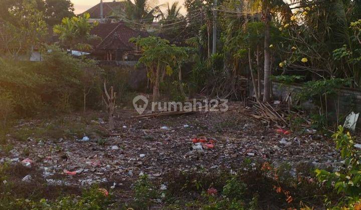 Tanah Bagus Hook Dekat Pantai Balangan, Jimbaran - Bali 2